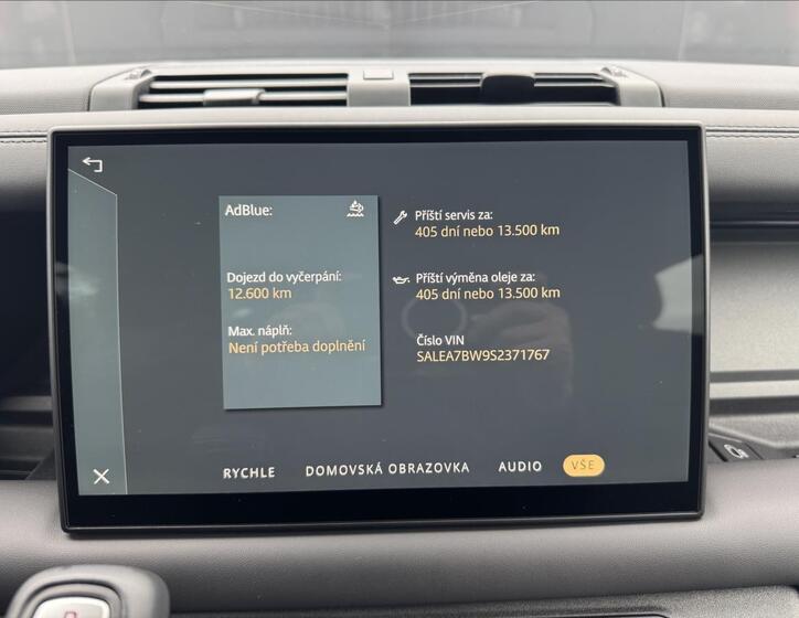 Land Rover Defender 18