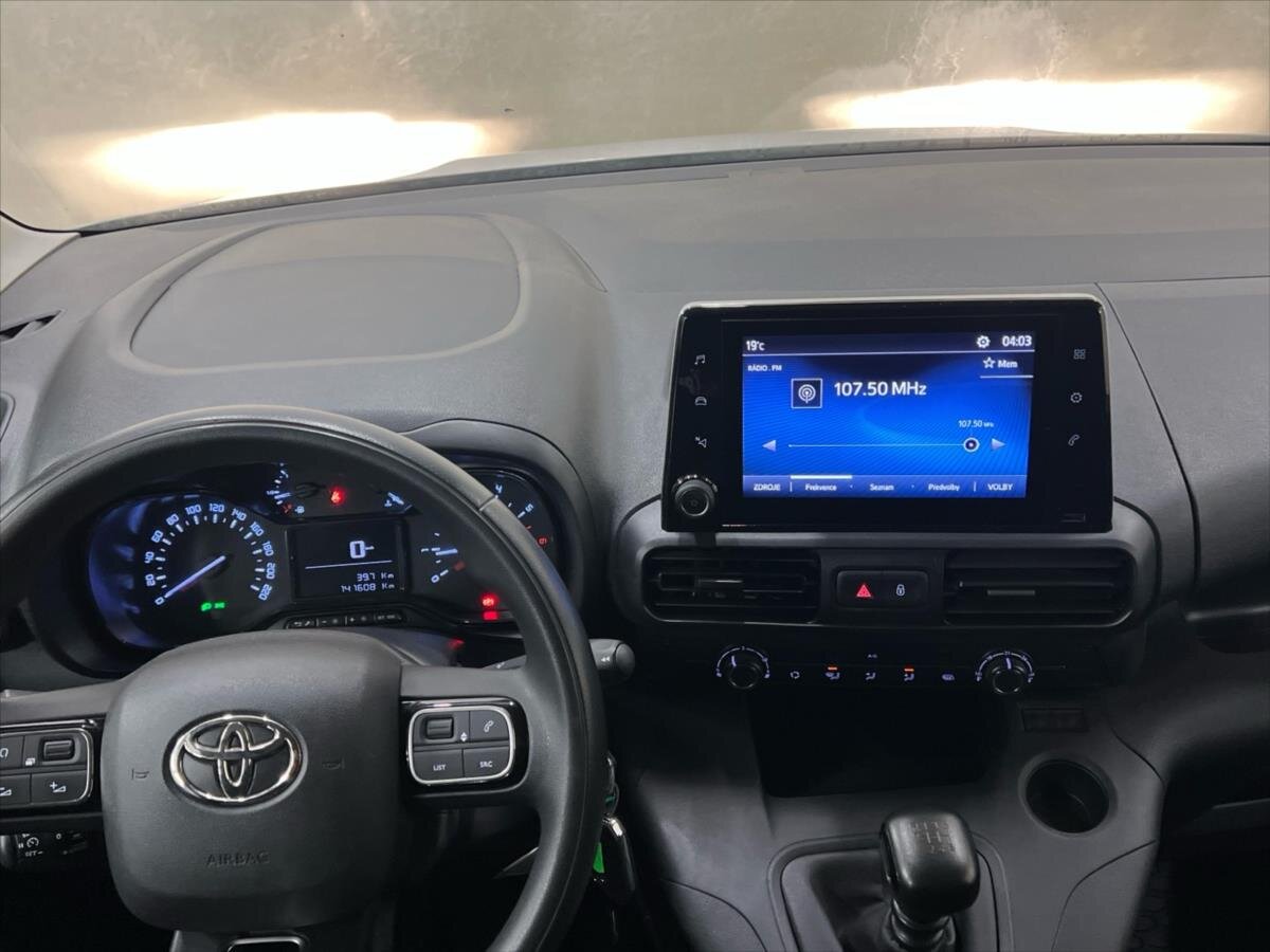 Toyota ProAce Skříň 1,5 l 75 kw