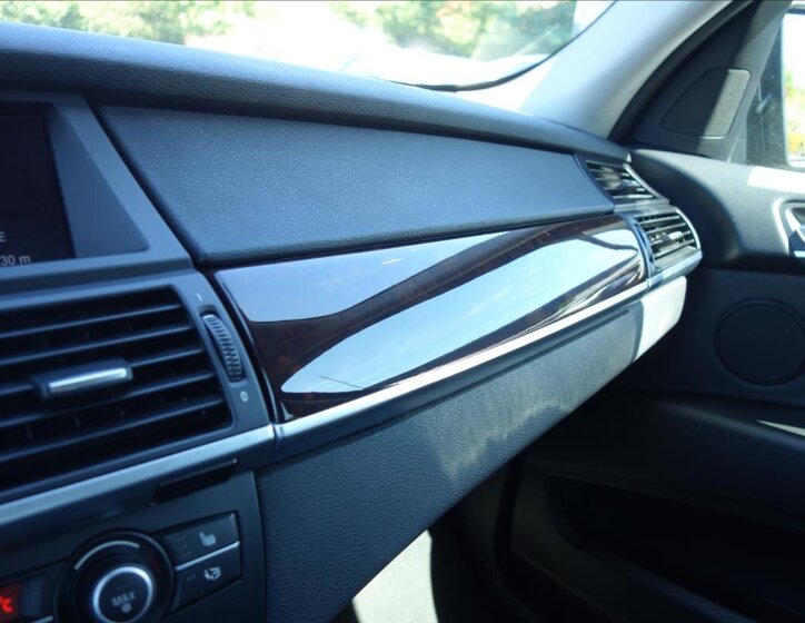 BMW X5 SUV / Terénní 3,0 l 225 kw