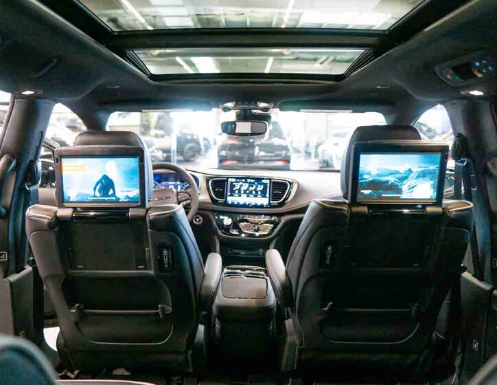 Chrysler Pacifica 38