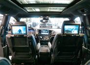 Chrysler Pacifica 38