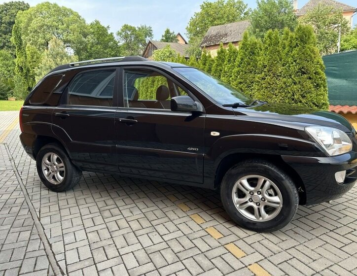 KIA Sportage SUV / Terénní 2,0 l 104 kw