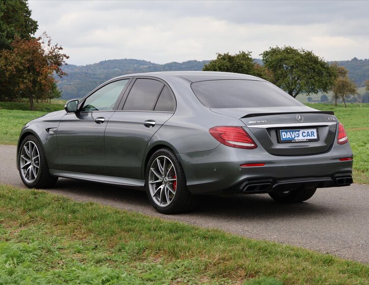 Mercedes-Benz Třídy E 5