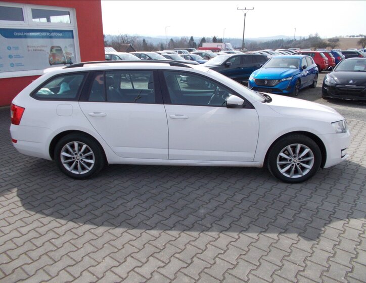 Škoda Octavia Kombi 2,0 l 110 kw