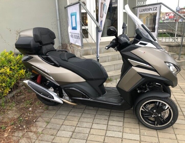 Peugeot Ostatní Kabriolet 400,0 26 kw