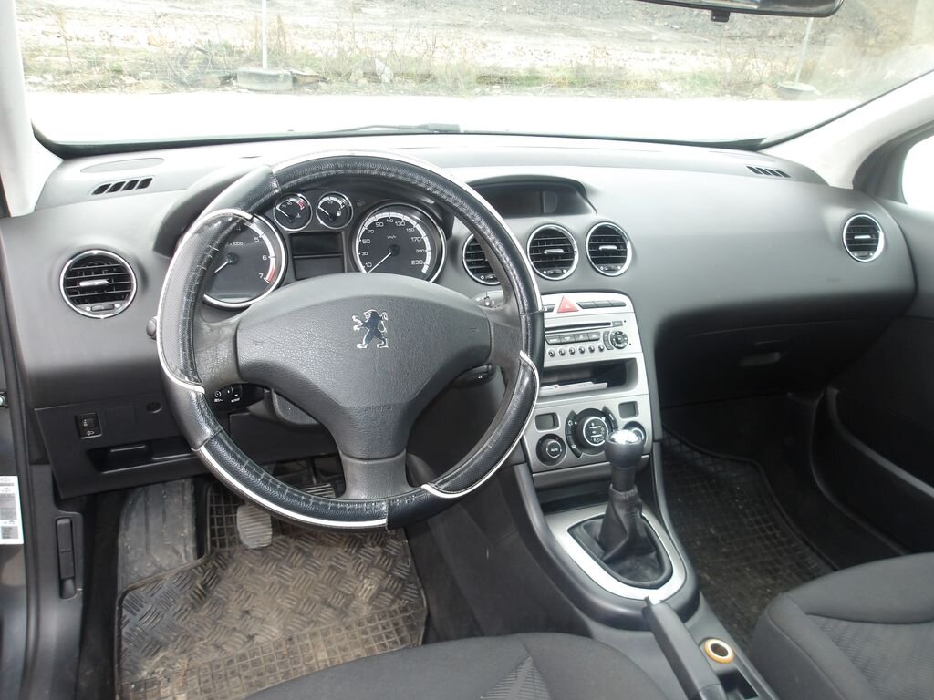 Peugeot 308 Hatchback 1,4 l 70 kw