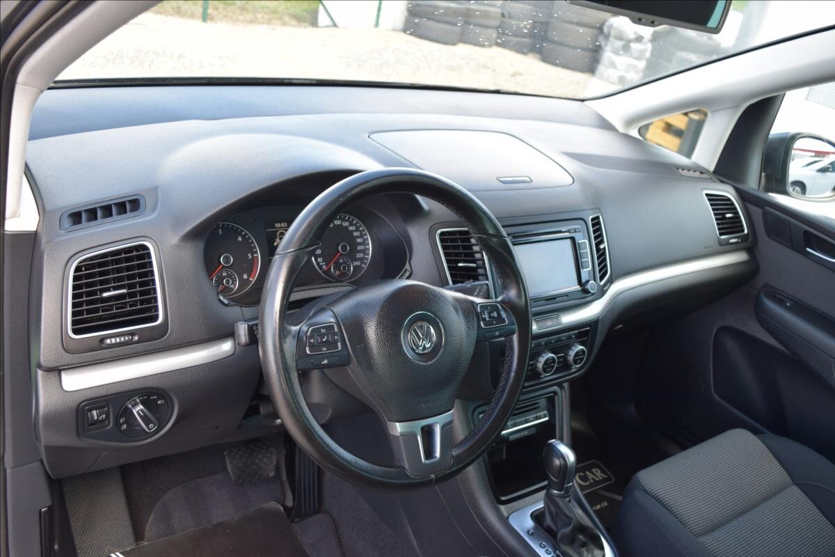 Volkswagen Sharan MPV 2,0 l 103 kw