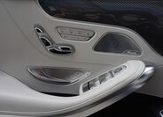 Mercedes-Benz Třídy S Kupé 4,0 l 450 kw