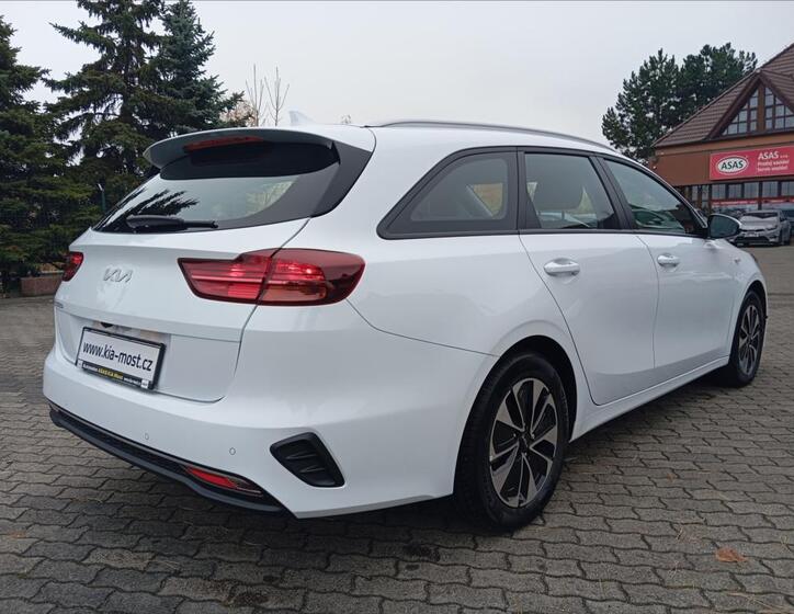 KIA Ceed 10