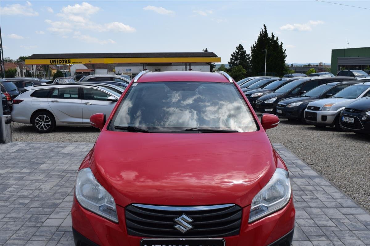 Suzuki SX4 S-Cross Hatchback 1,6 l 88 kw