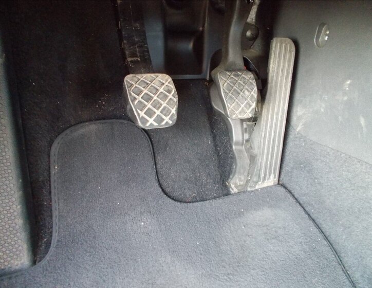 Volkswagen Beetle Hatchback 1,2 l 77 kw