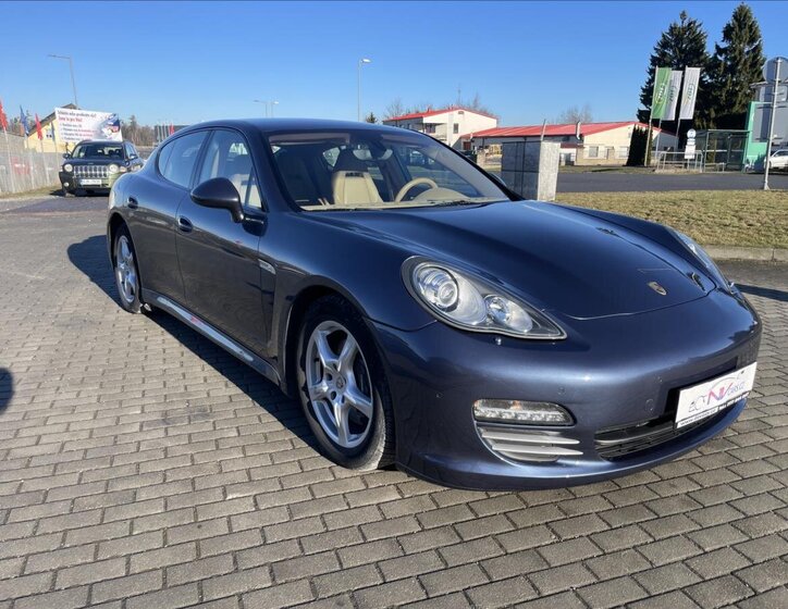 Porsche Panamera Hatchback 3,6 l 220 kw