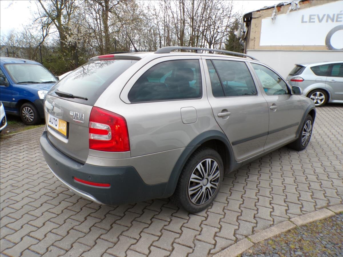Škoda Octavia Kombi 2,0 l 103 kw