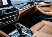 BMW Řada 5 Kombi 3,0 l 195 kw