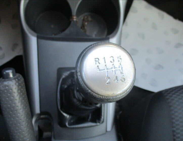 Toyota RAV4 SUV / Terénní 2,2 l 100 kw