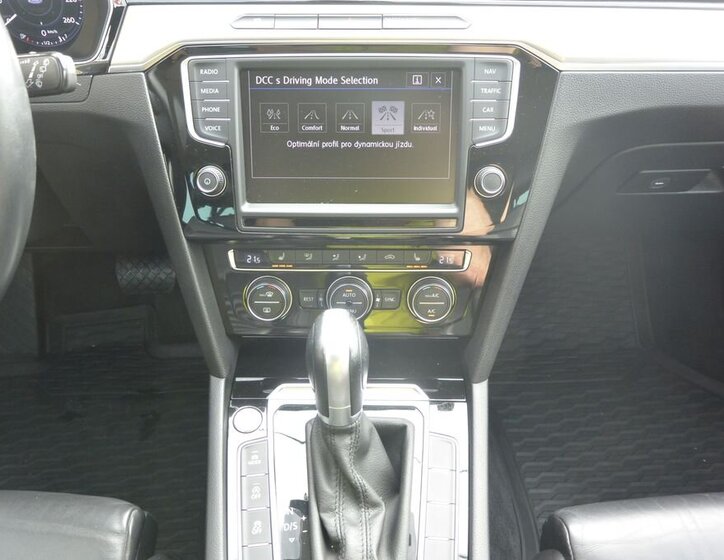 Volkswagen Passat Kombi 2,0 l 176 kw