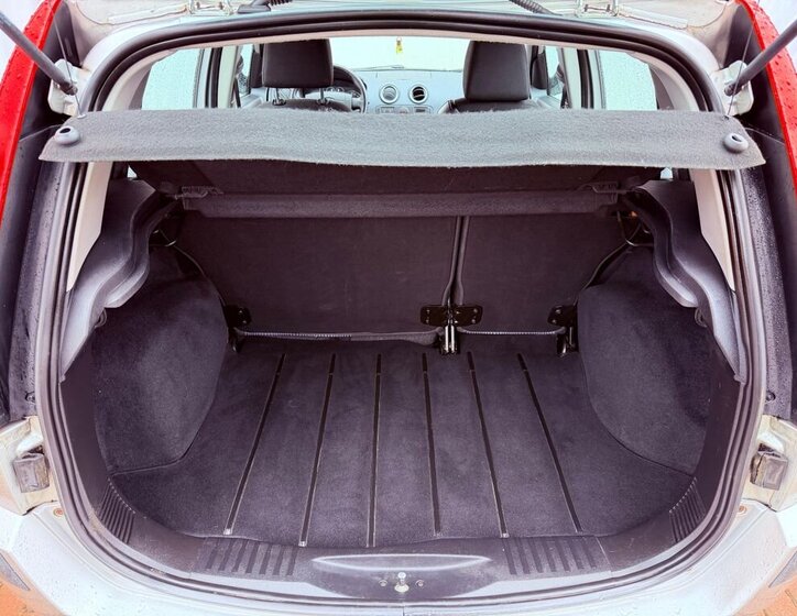 Ford Fusion Hatchback 0,0 59 kw