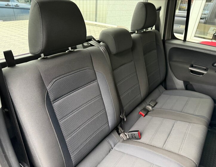 Volkswagen Amarok 24