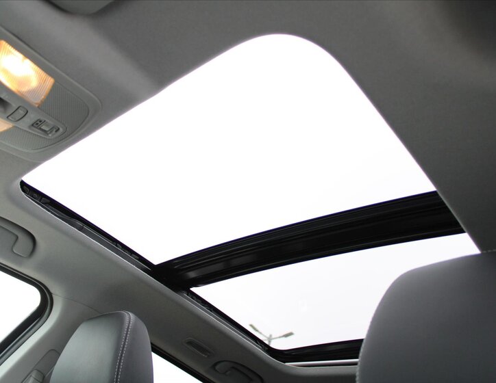 Suzuki SX4 S-Cross SUV / Terénní 1,4 l 95 kw