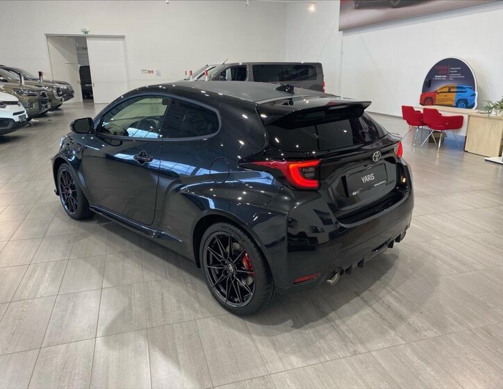 Toyota GR Yaris 6