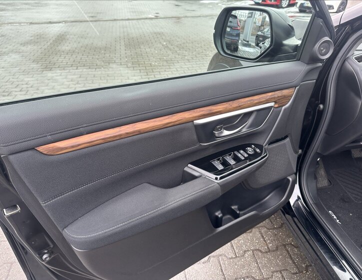 Honda CR-V SUV / Terénní 1,5 l 142 kw