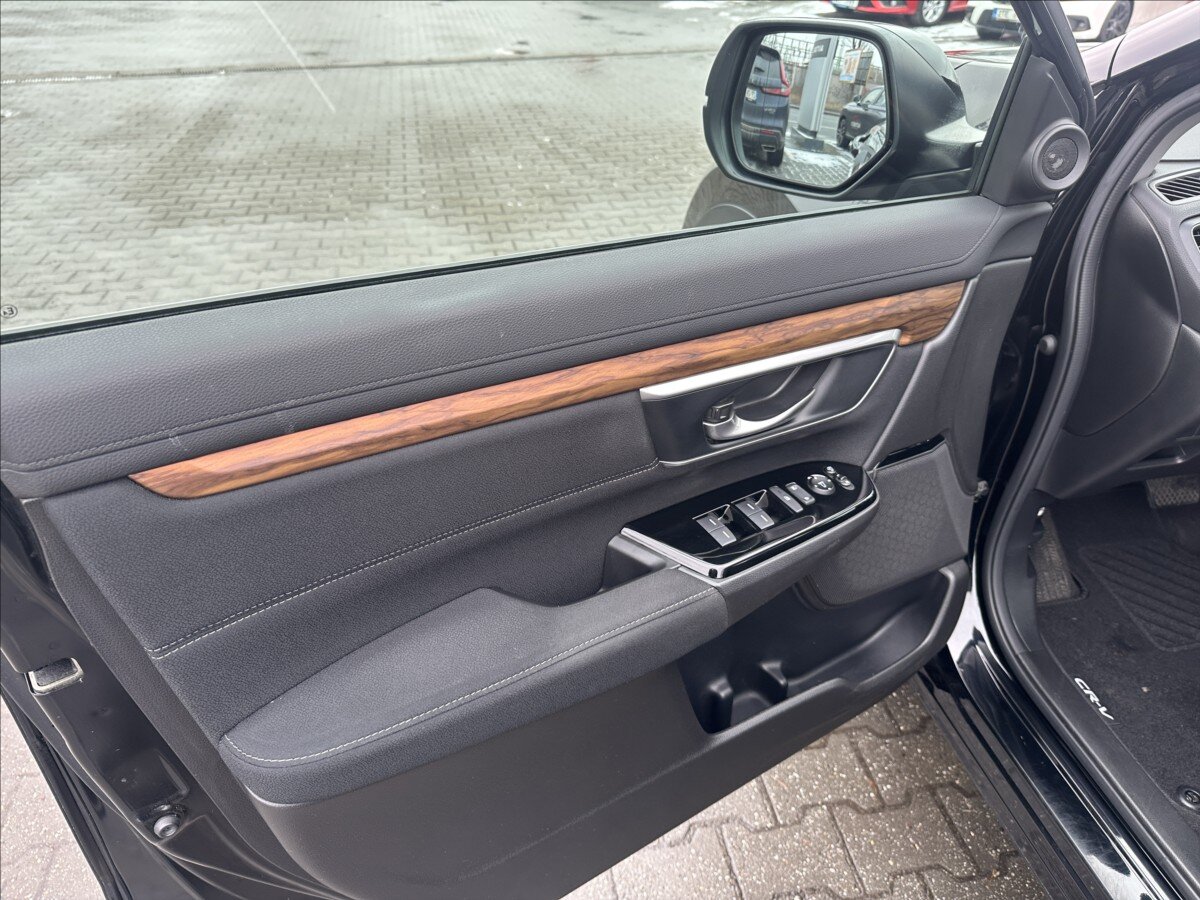 Honda CR-V SUV / Terénní 1,5 l 142 kw
