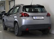 Peugeot 2008 SUV / Terénní 1,2 l 81 kw