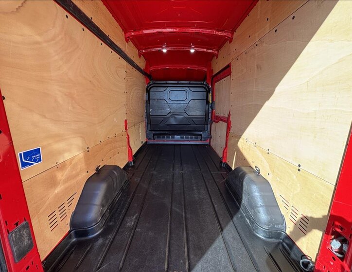 Ford Transit Skříň 2,0 l 96 kw