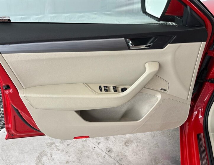 Škoda Superb Liftback 1,4 l 110 kw