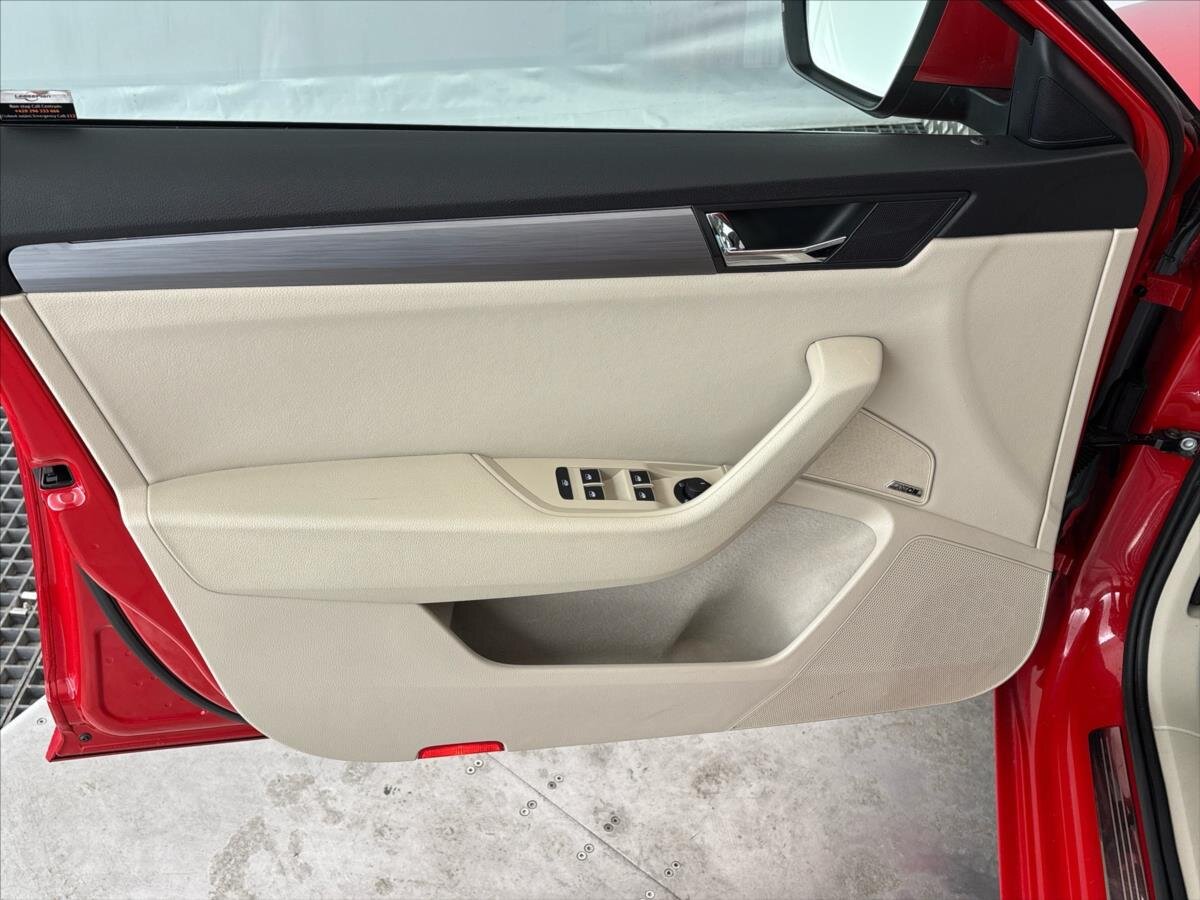 Škoda Superb Liftback 1,4 l 110 kw