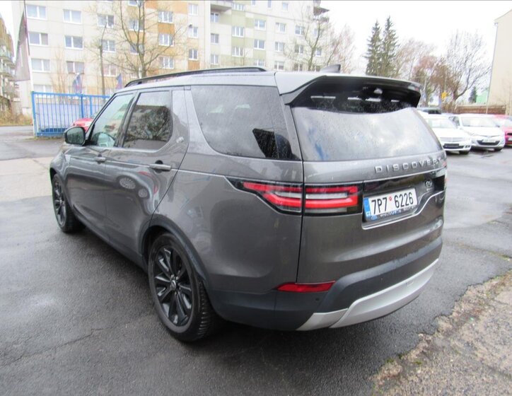 Land Rover Discovery 6