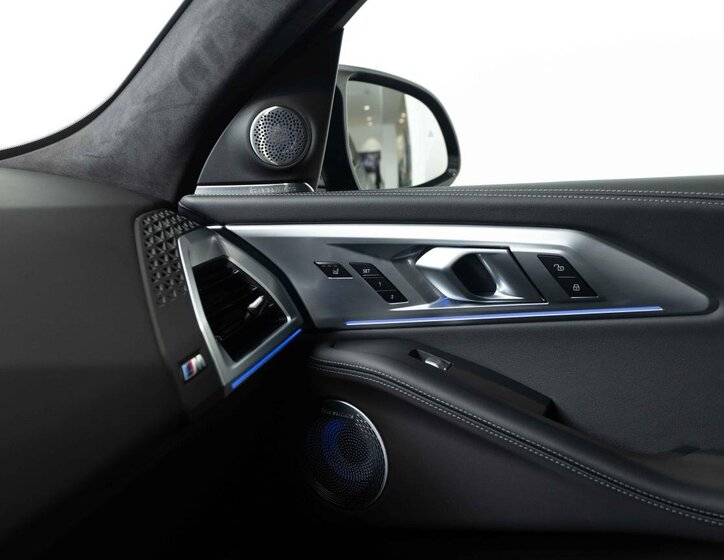 BMW XM SUV / Terénní 3,0 l 350 kw