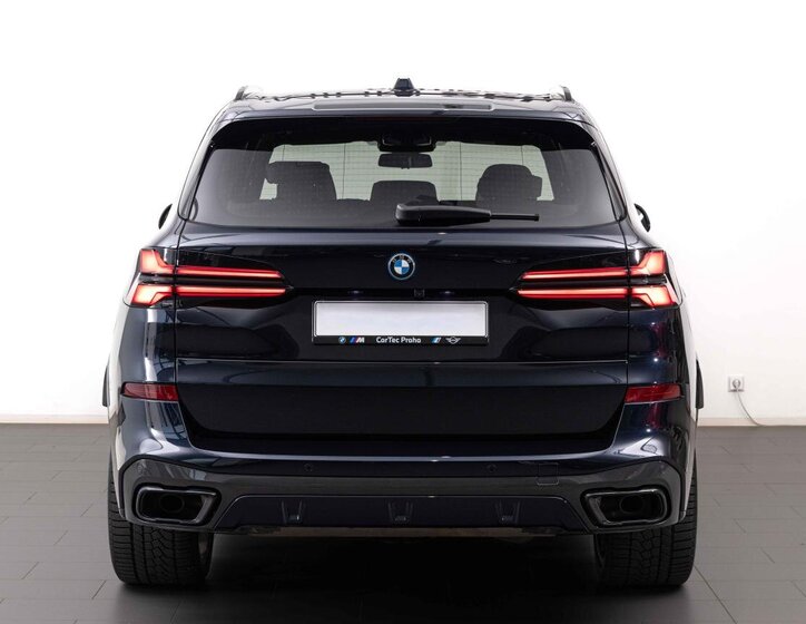 BMW X5 SUV 3,0 l 360 kw