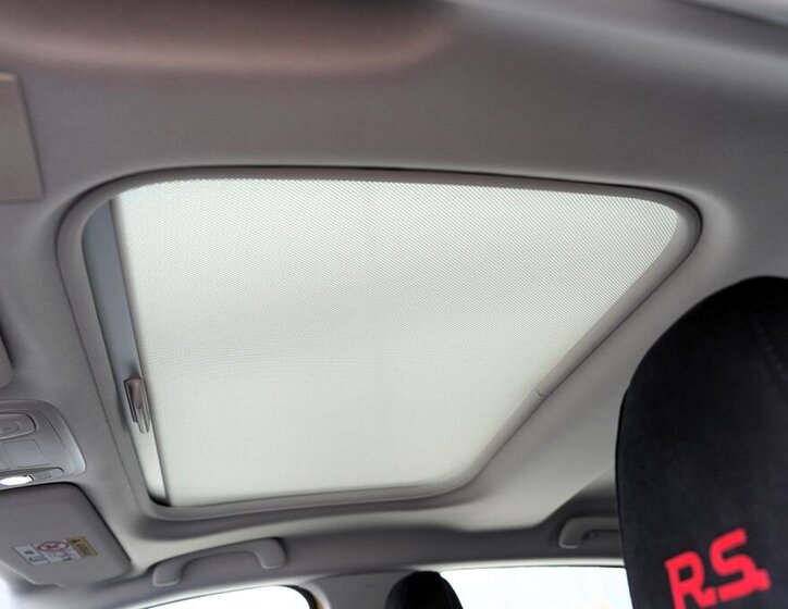 Renault Mégane Hatchback 1,8 l 221 kw