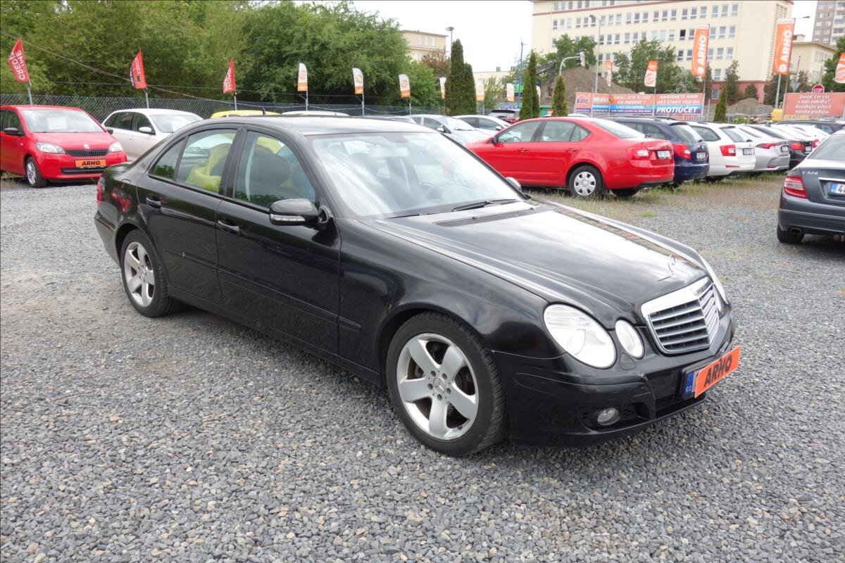 Mercedes-Benz Třídy E Sedan / Limuzína 3,0 l 140 kw