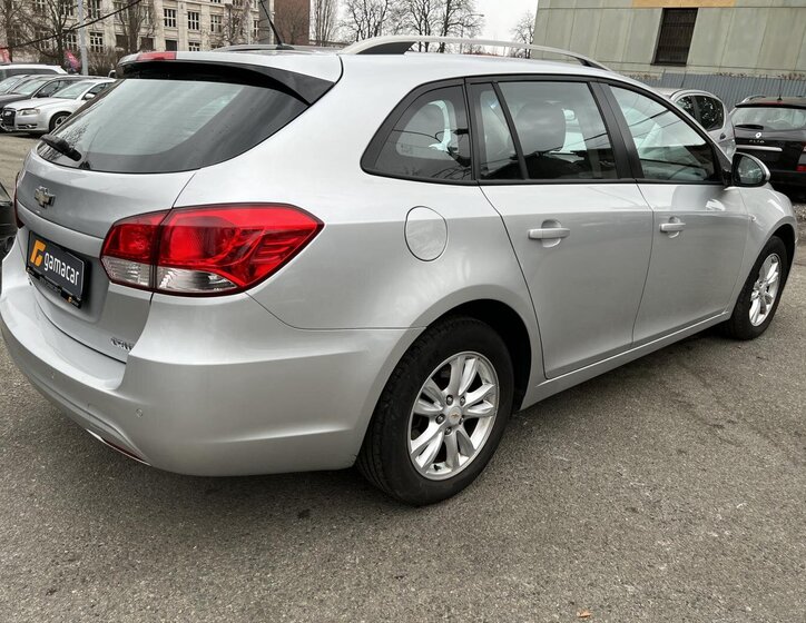 Chevrolet Cruze 16