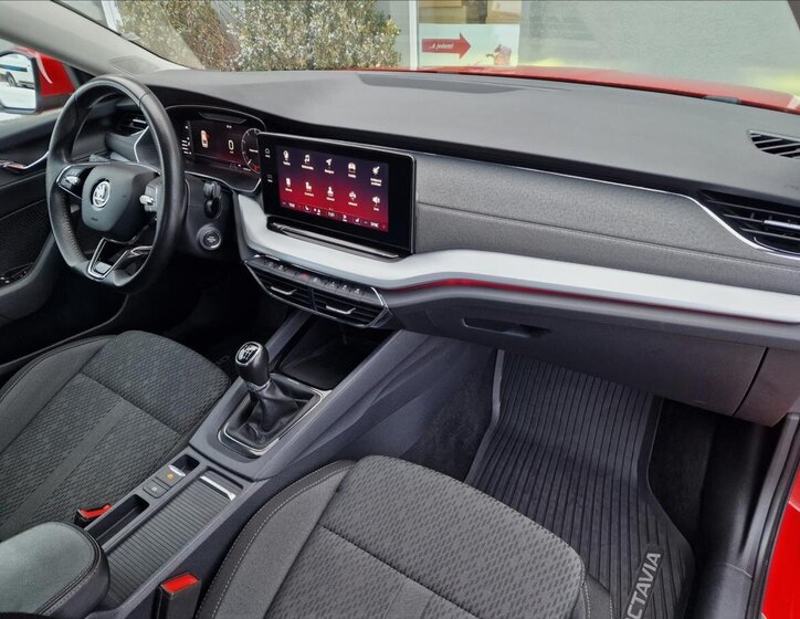 Škoda Octavia Sedan / Limuzína 1,5 l 110 kw