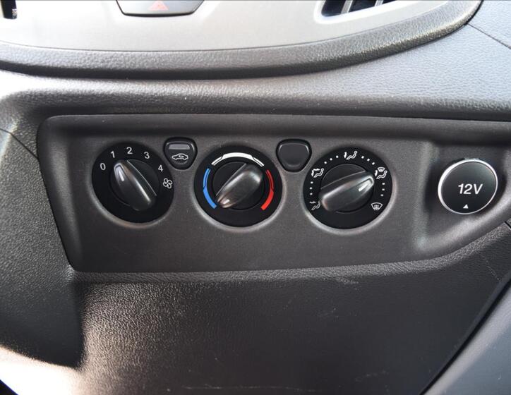 Ford Transit 32