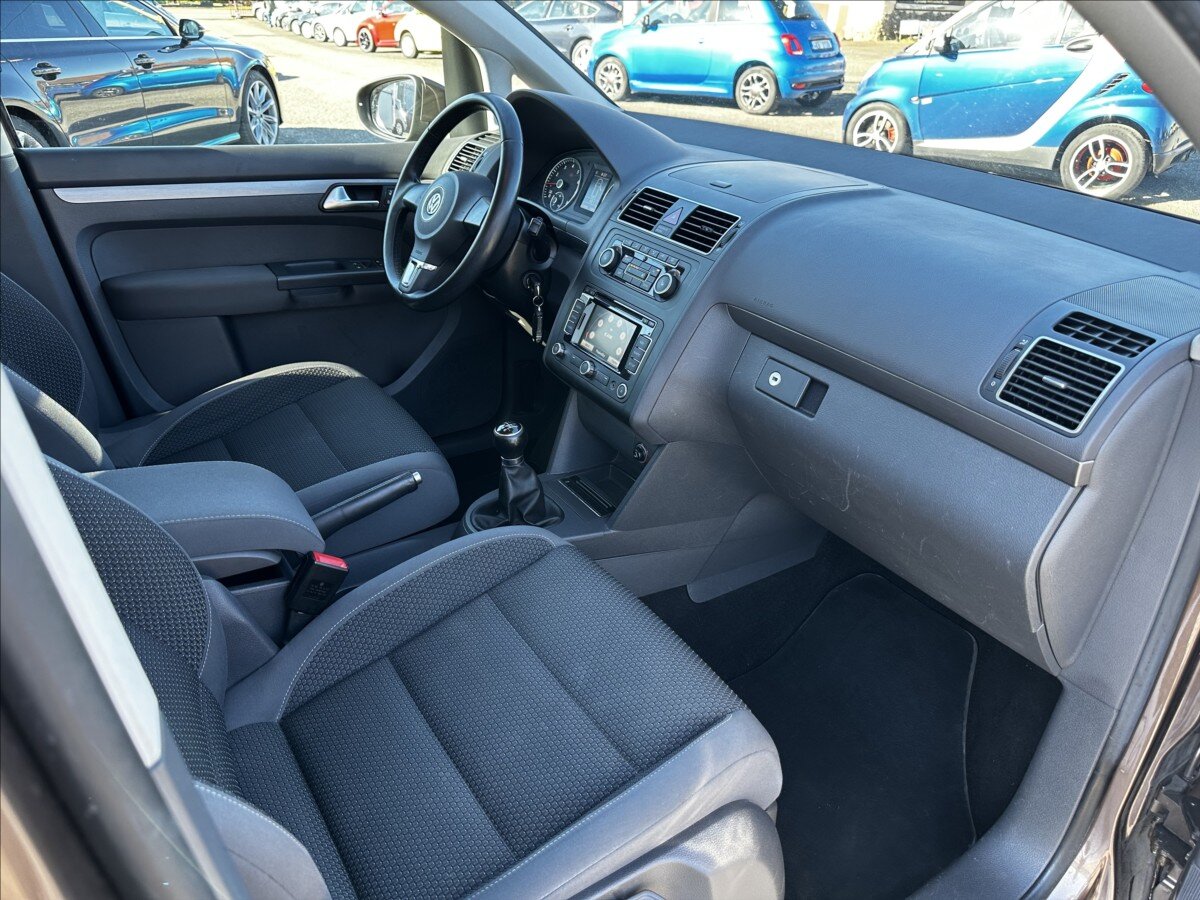Volkswagen Touran MPV 1,2 l 77 kw