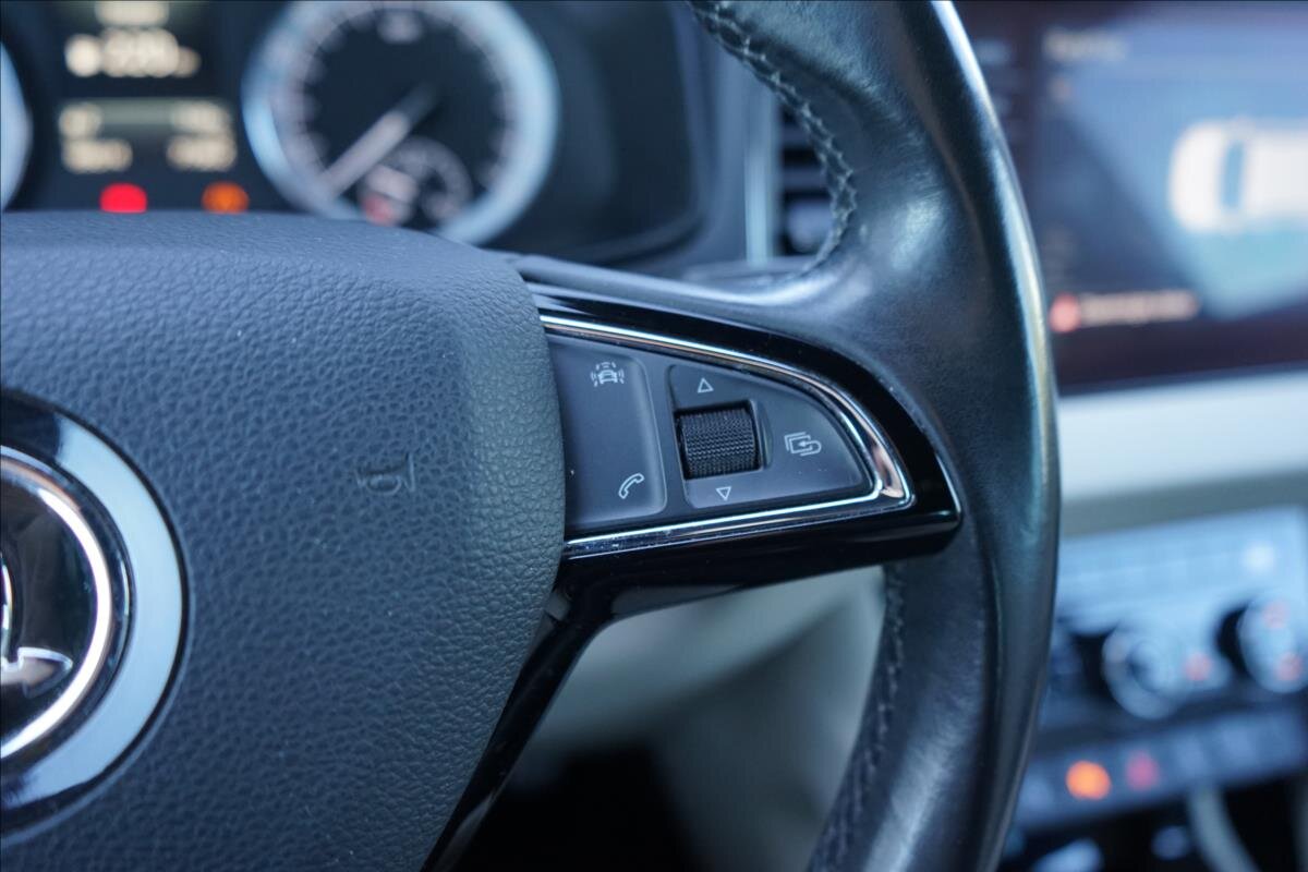 Škoda Karoq SUV / Terénní 2,0 l 110 kw