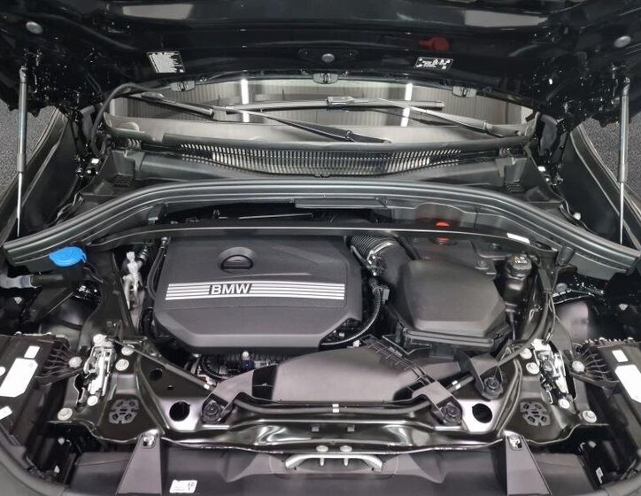 BMW X1 SUV 1,5 l 100 kw