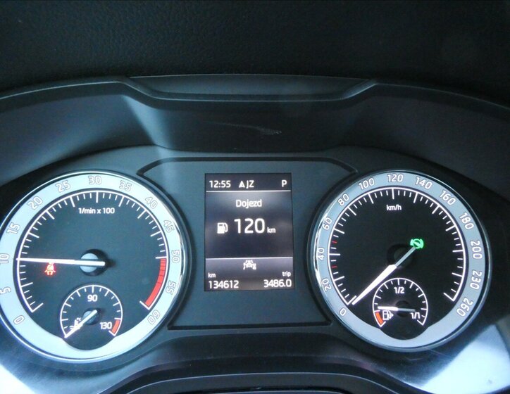 Škoda Karoq SUV 2,0 l 110 kw