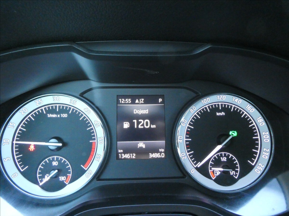 Škoda Karoq SUV 2,0 l 110 kw