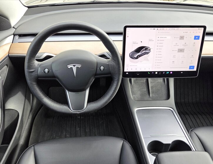 Tesla Model 3 13