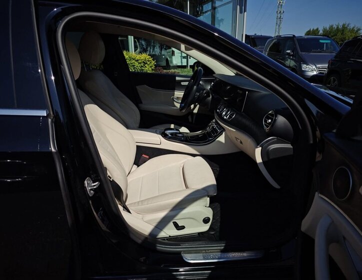 Mercedes-Benz Třídy E 16