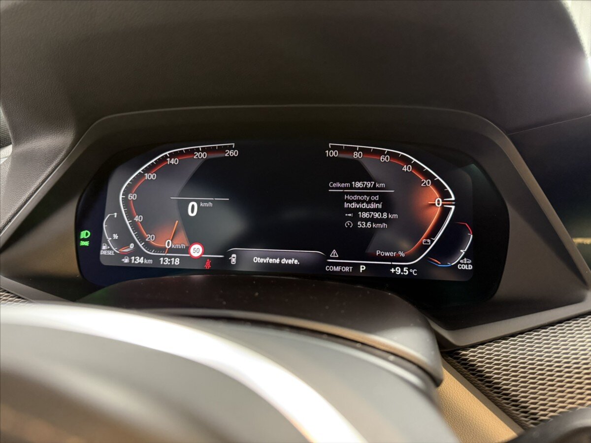 BMW X6 Sedan / Limuzína 3,0 l 250 kw