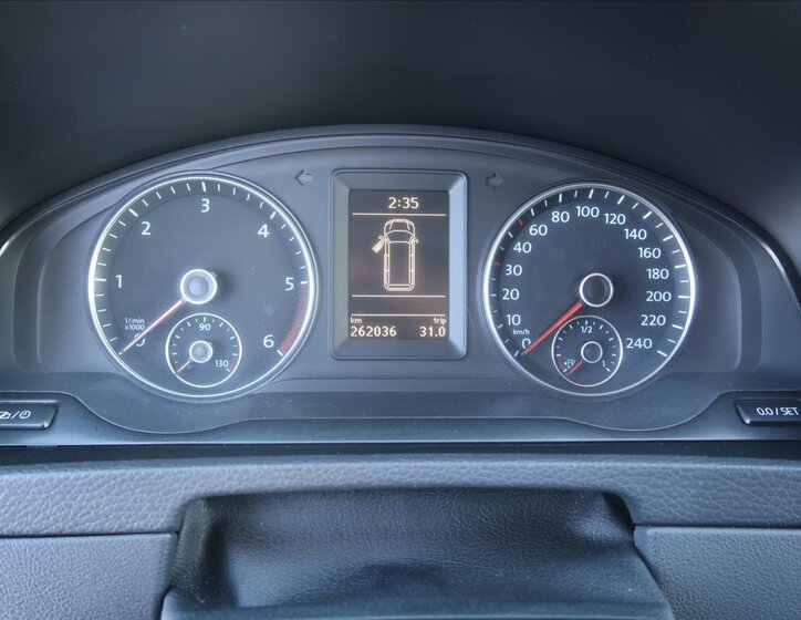 Volkswagen Multivan MPV 2,0 l 103 kw