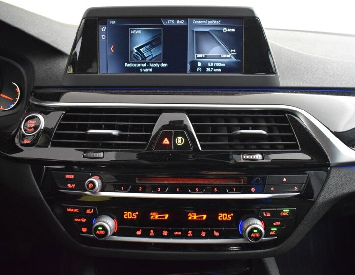 BMW Řada 5 Sedan / Limuzína 3,0 l 195 kw