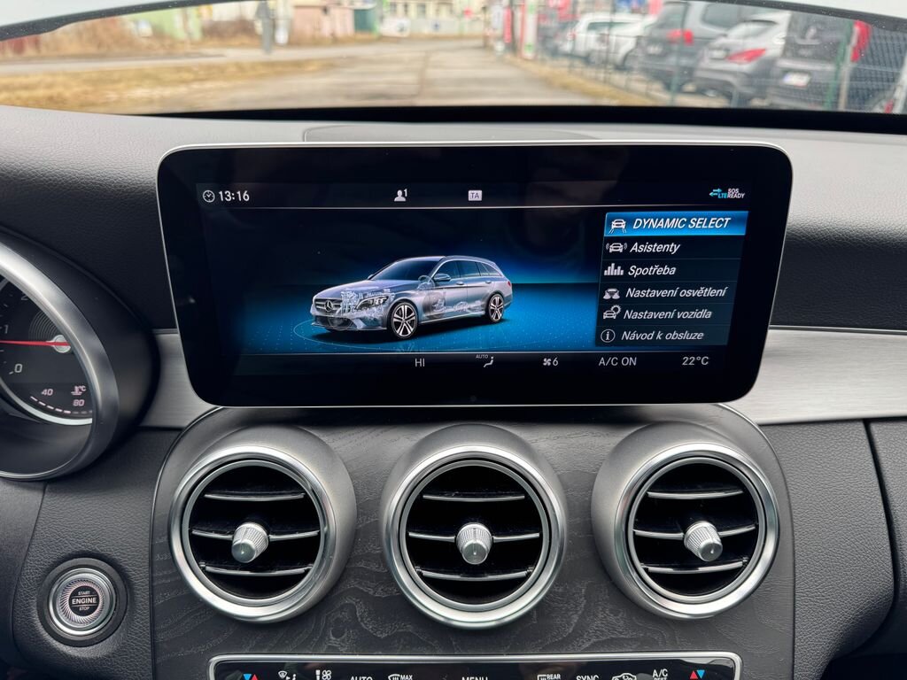 Mercedes-Benz Třídy C Kombi 2,2 l 143 kw