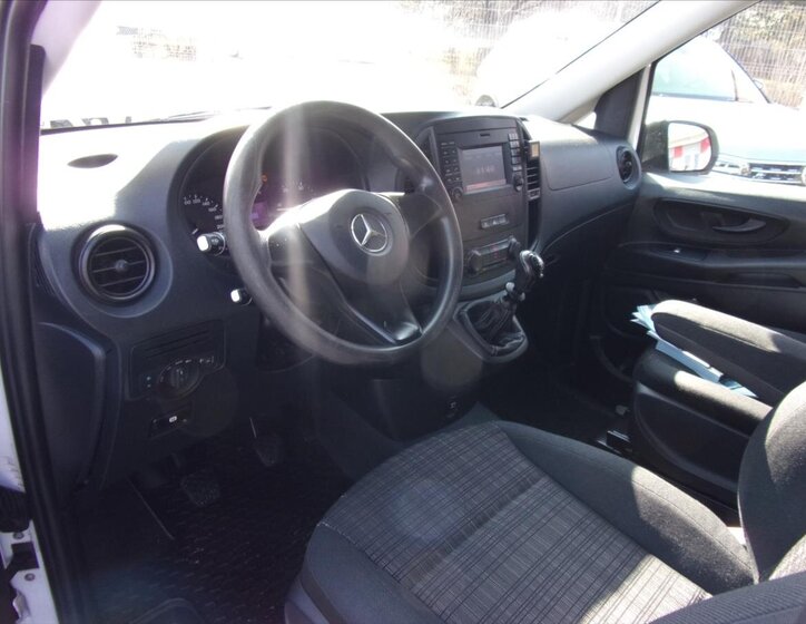 Mercedes-Benz Vito Kombi 2,1 l 120 kw